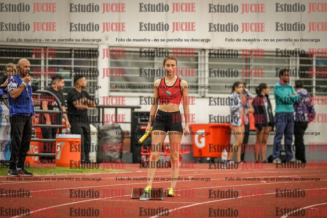 Fotos de las postas 4x100 m llanos de mujeres