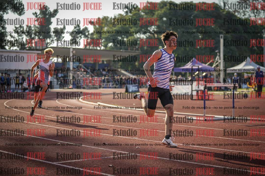 Fotos de los 400 m con vallas de varones