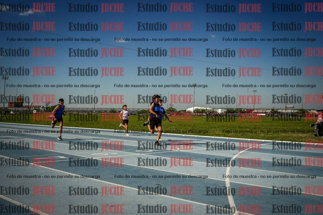 Fotos de los 50 m llanos de varones