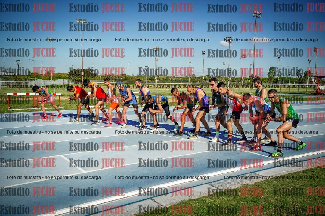 Fotos de los 3000 m llanos de varones