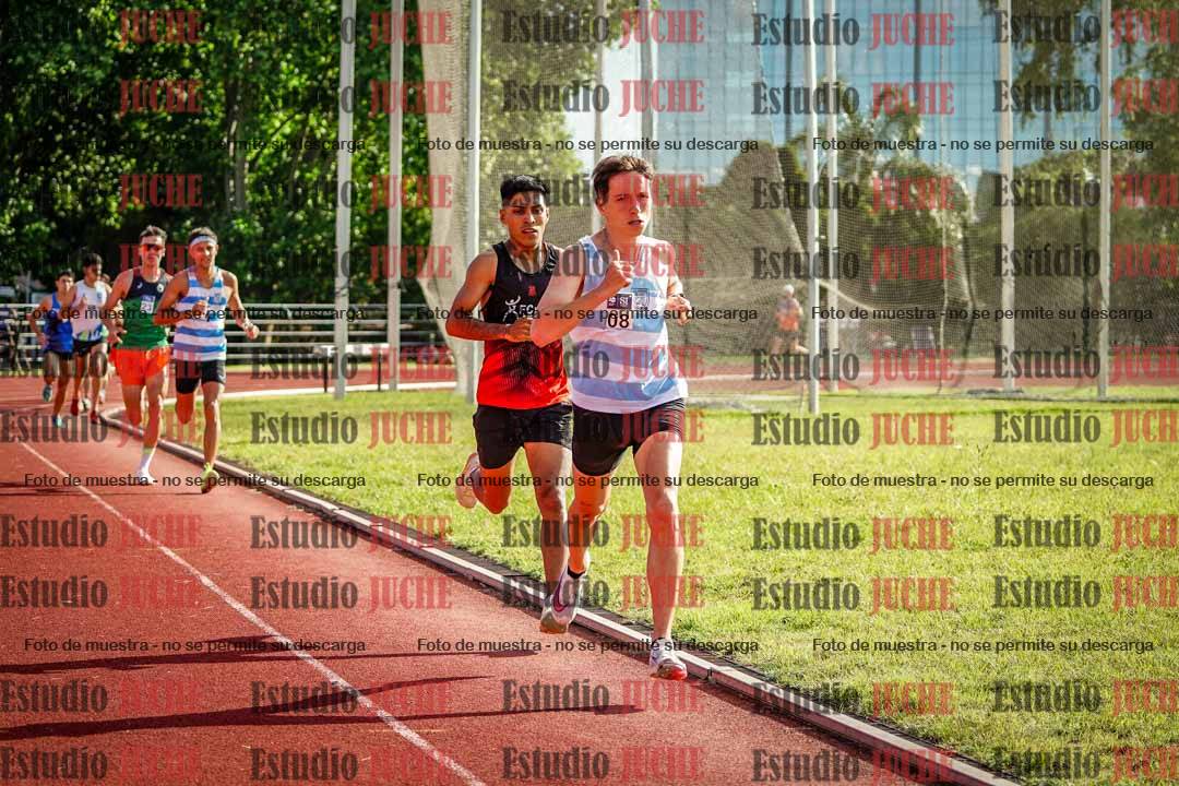 Fotos de los 3000 m llanos de varones