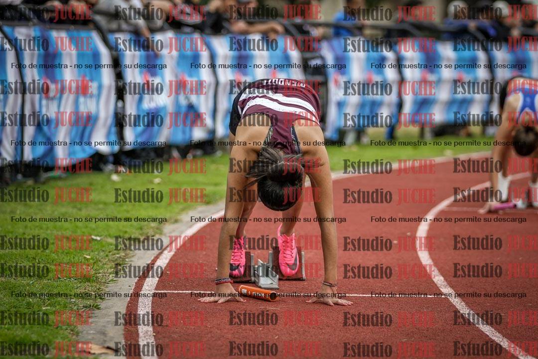 Fotos de las postas 4x100 m llanos de mujeres