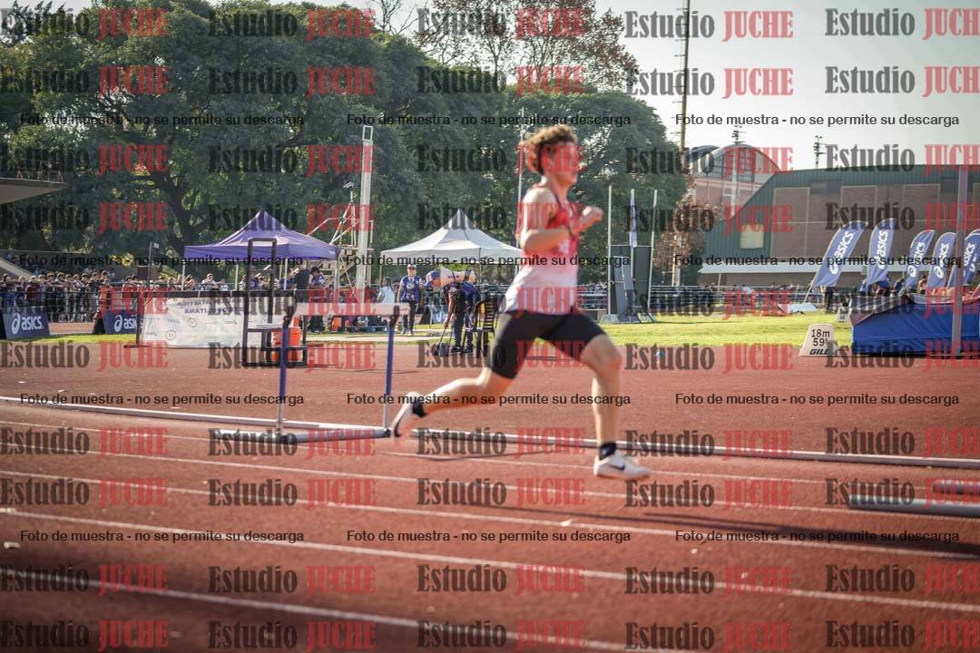 Fotos de los 400 m con vallas de varones