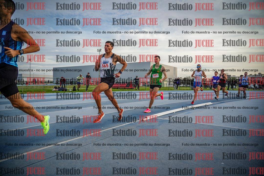 Fotos de los 1500 m llanos de varones