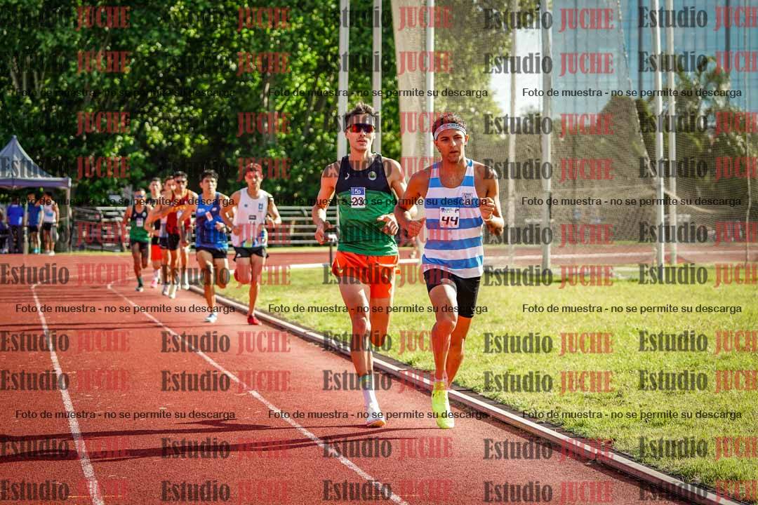 Fotos de los 3000 m llanos de varones