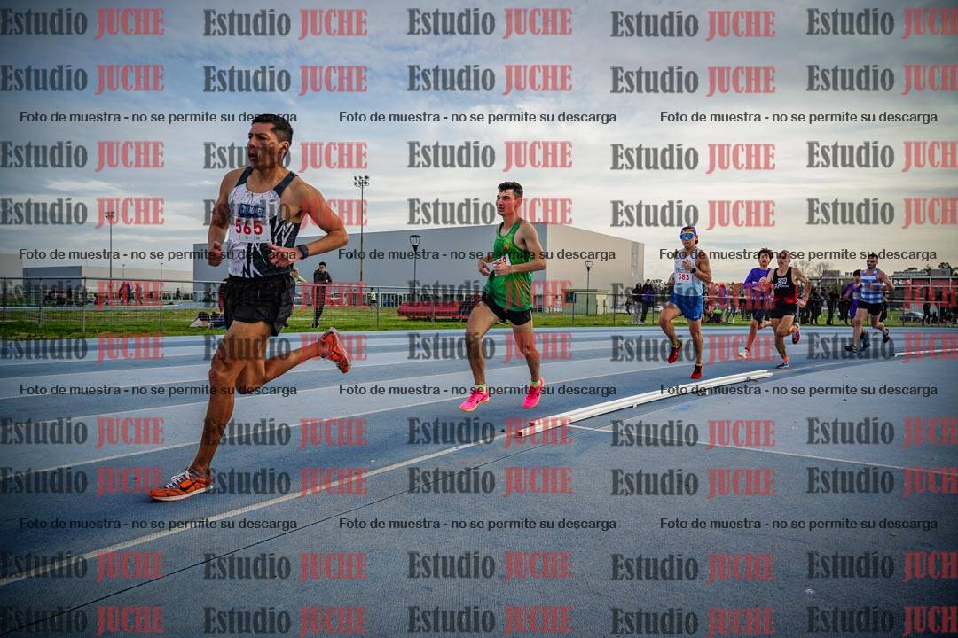 Fotos de los 1500 m llanos de varones