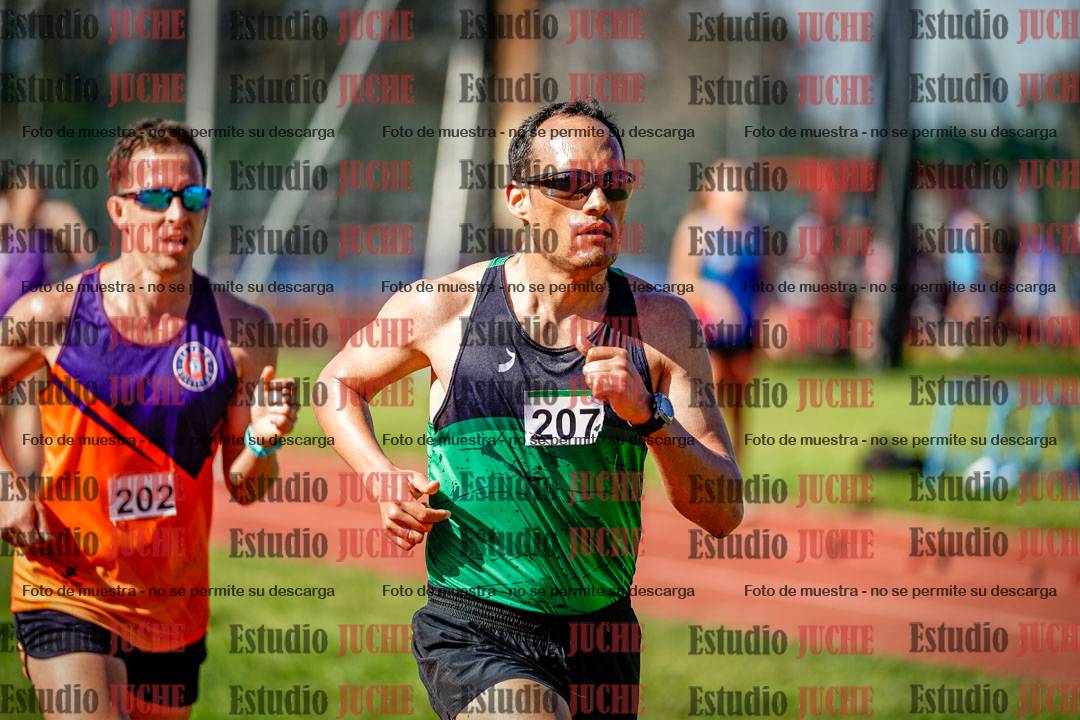 Fotos de los 5000 m llanos de mujeres y varones