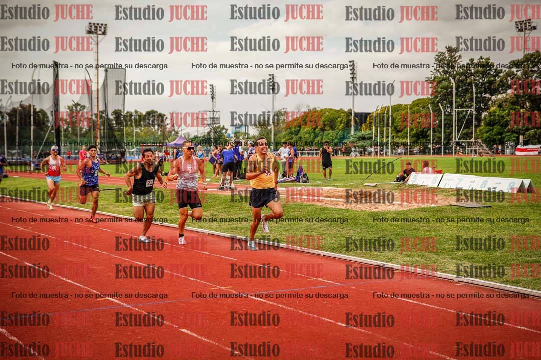 Fotos de los 800 m de varones