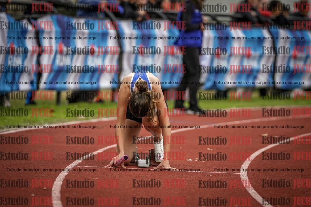 Fotos de las postas 4x100 m llanos de mujeres