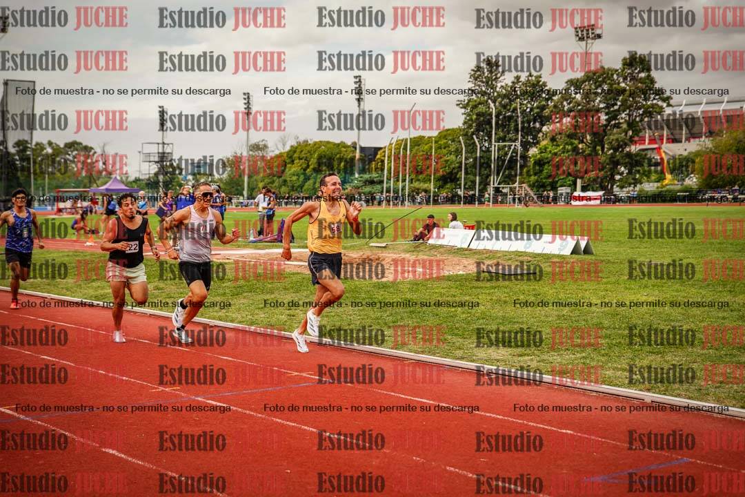 Fotos de los 800 m de varones