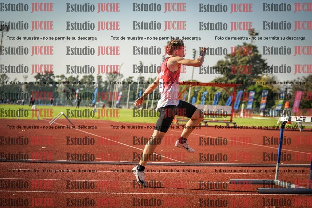Fotos de los 400 m con vallas de varones