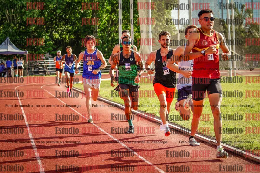 Fotos de los 3000 m llanos de varones