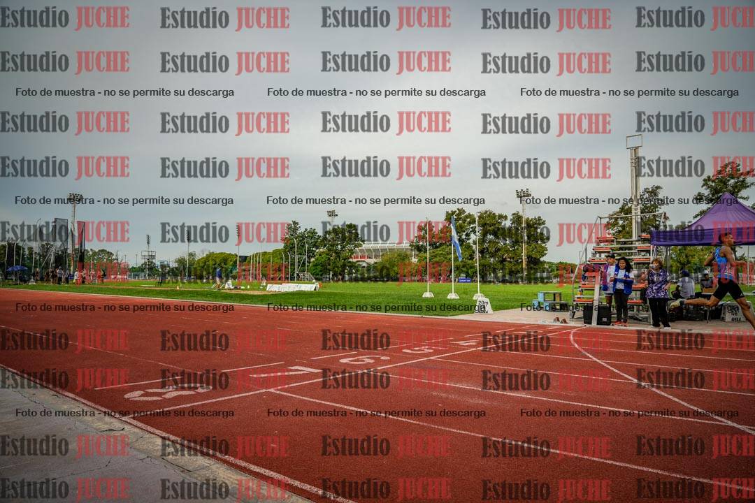 Fotos de los 400 m llanos de varones