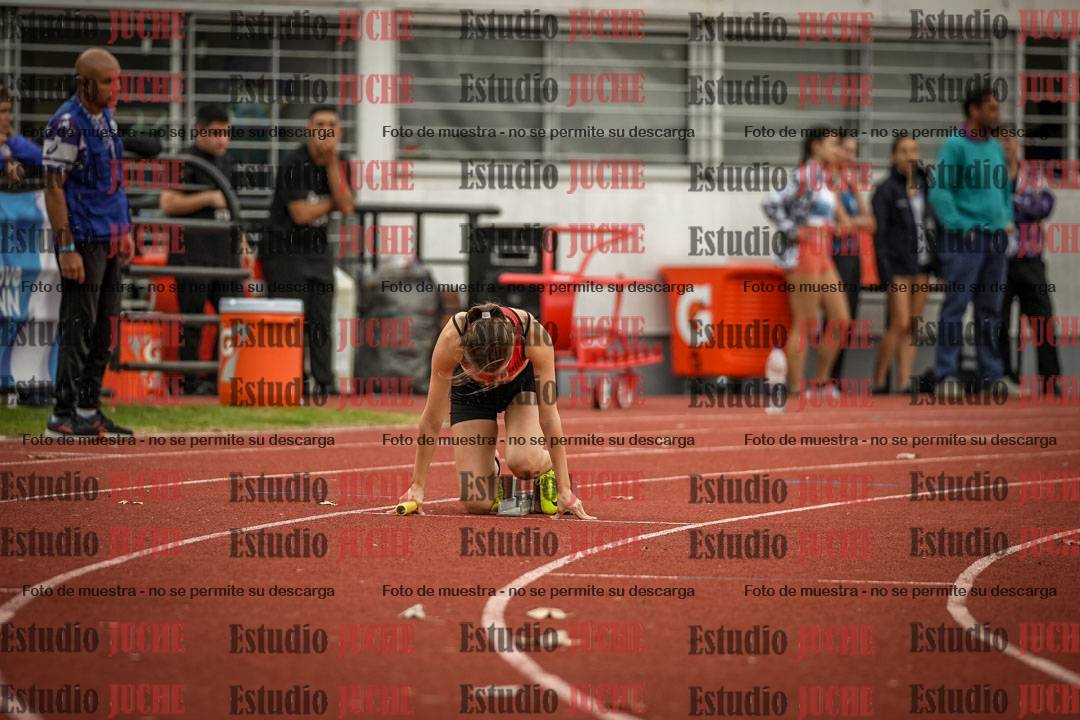 Fotos de las postas 4x100 m llanos de mujeres