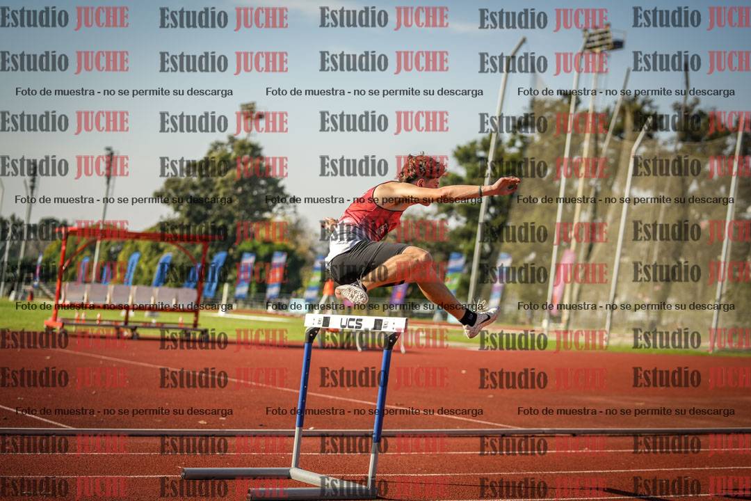 Fotos de los 400 m con vallas de varones