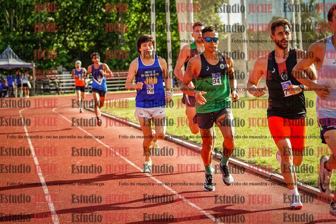 Fotos de los 3000 m llanos de varones