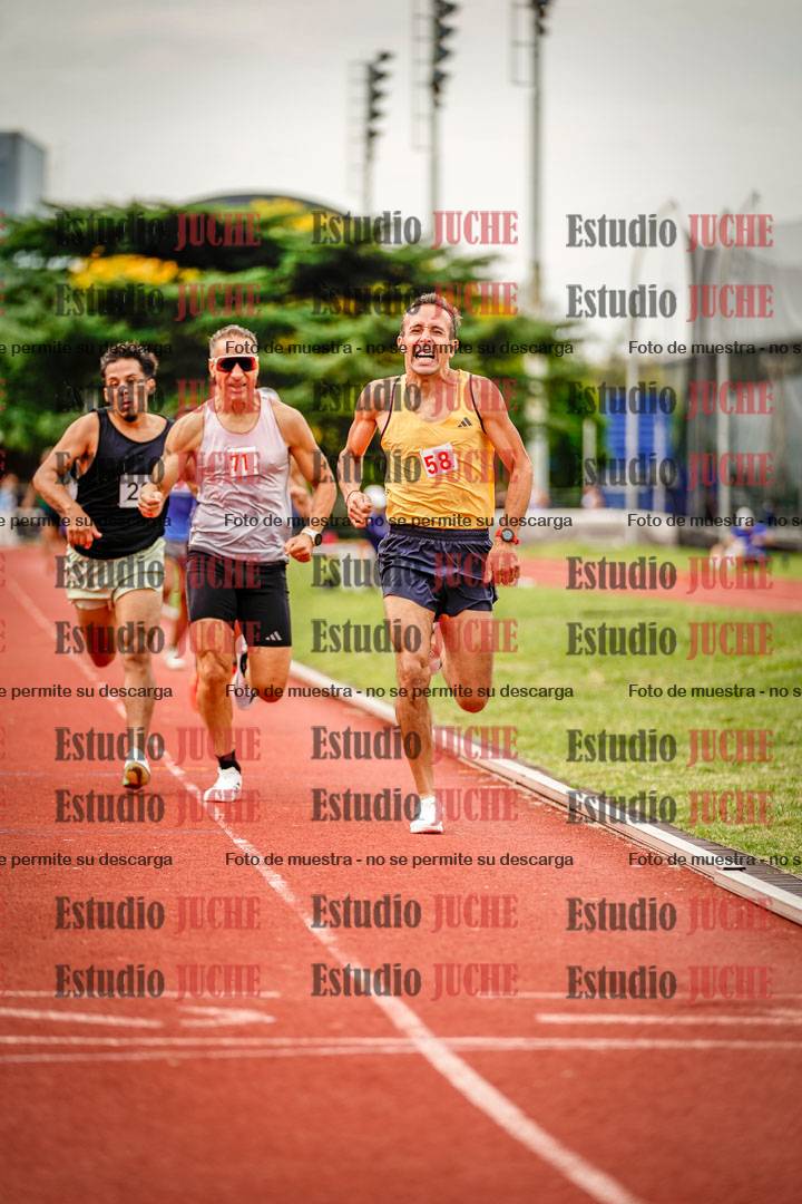 Fotos de los 800 m de varones