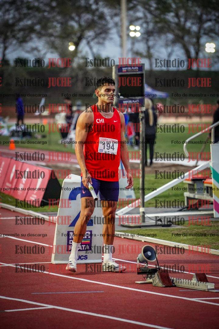 Fotos de los relevos 4x400 m mixtos