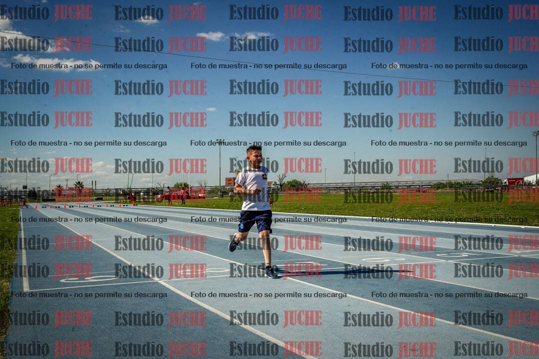 Fotos de los 50 m llanos de varones