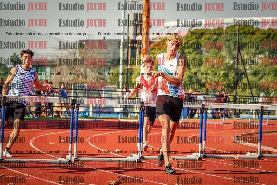 Fotos de los 400 m con vallas de varones