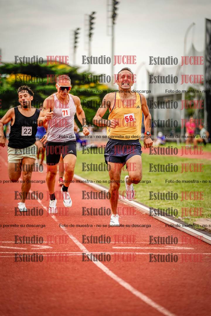 Fotos de los 800 m de varones