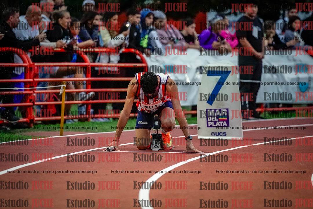 Fotos de los relevos 4x400 m mixtos