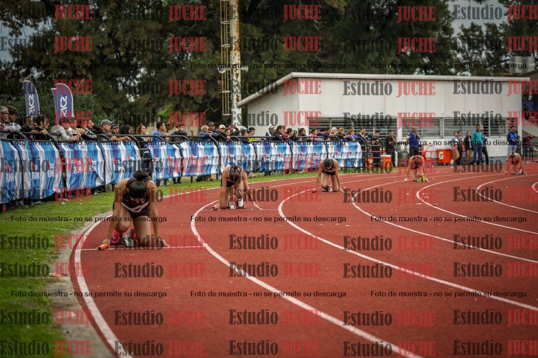 Fotos de las postas 4x100 m llanos de mujeres
