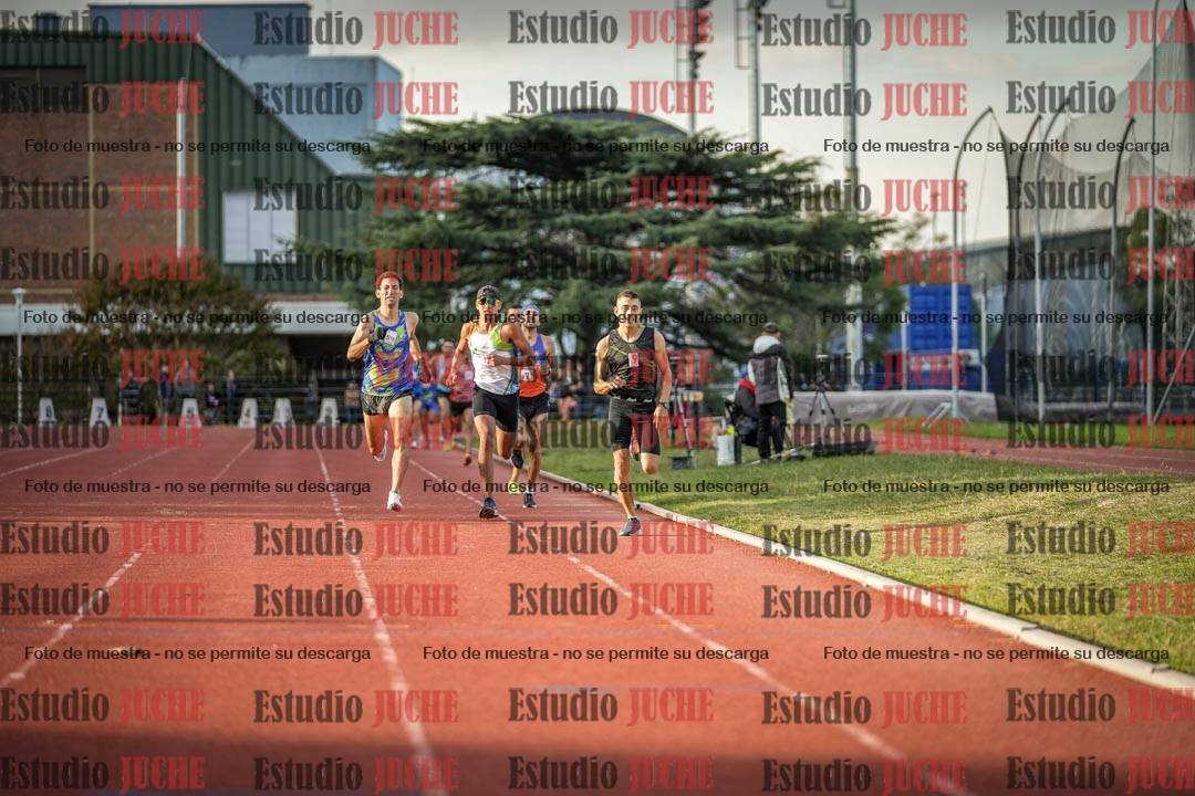 Fotos de los 1500 m llanos de varones