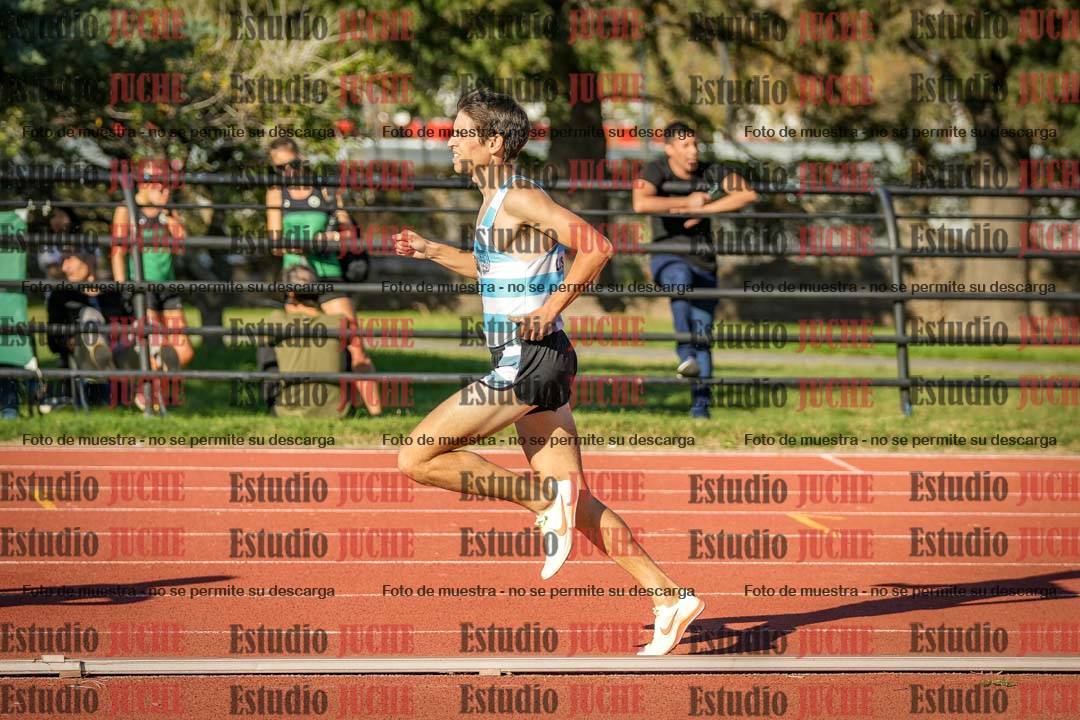 Fotos de los 3000 m llanos de varones