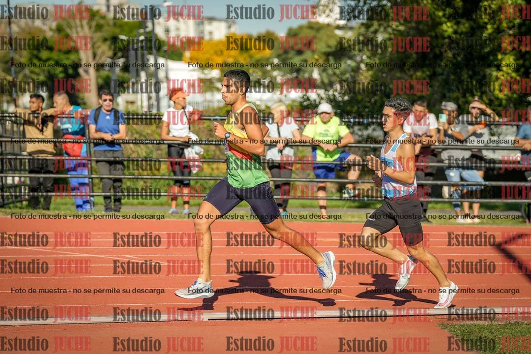 Fotos de los 3000 m llanos de varones