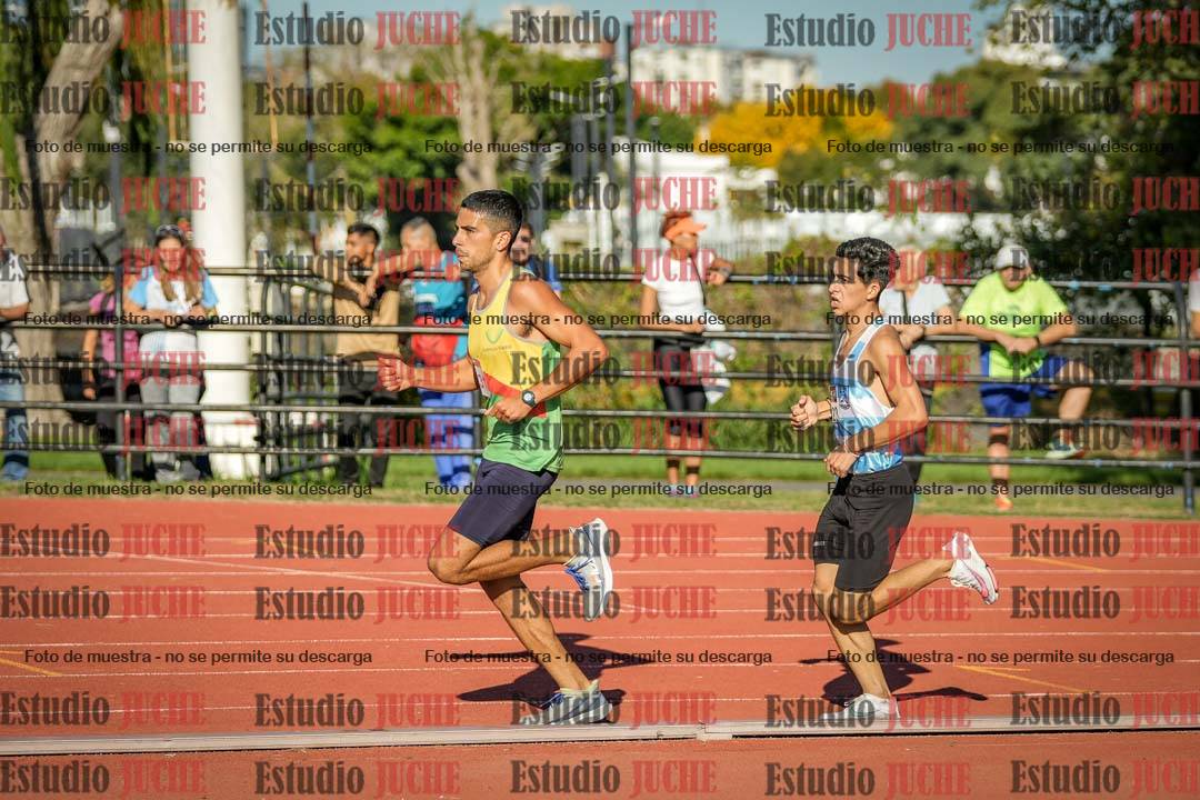 Fotos de los 3000 m llanos de varones
