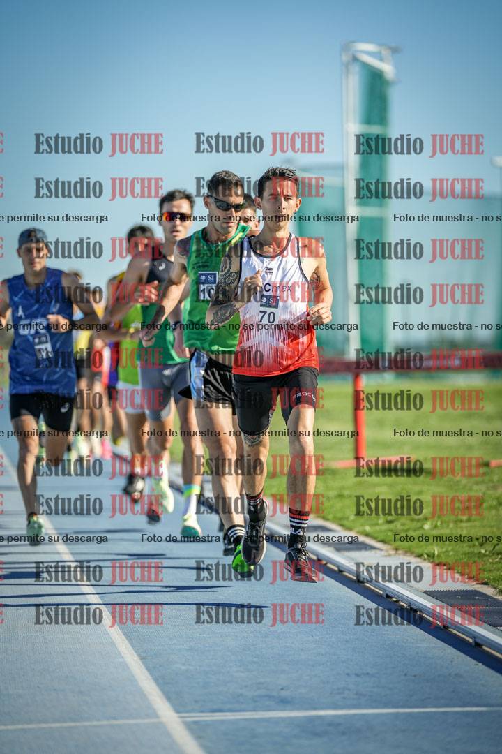 Fotos de los 3000 m llanos de varones