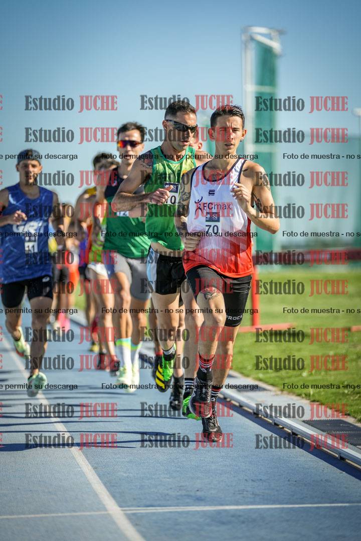Fotos de los 3000 m llanos de varones