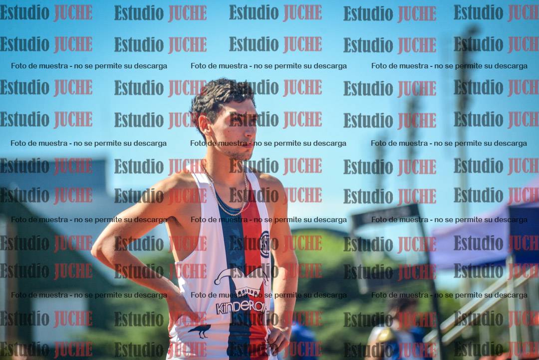 Fotos de los 400 m llanos de varones