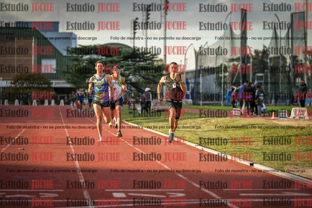Fotos de los 1500 m llanos de varones