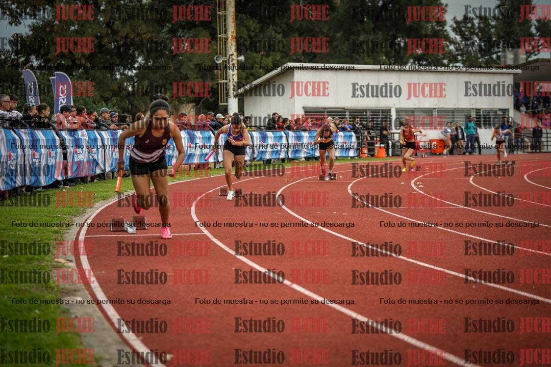 Fotos de las postas 4x100 m llanos de mujeres