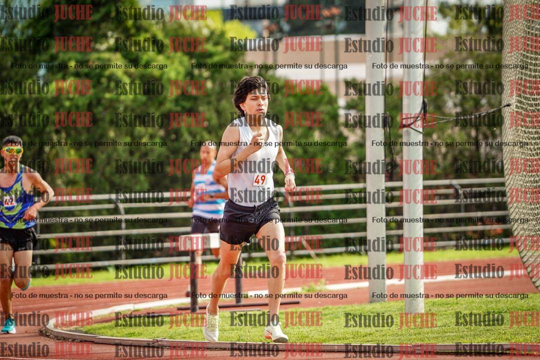 Fotos de los 3000 m llanos de varones