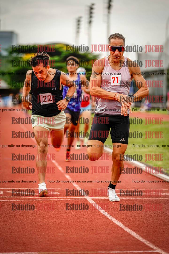 Fotos de los 800 m de varones