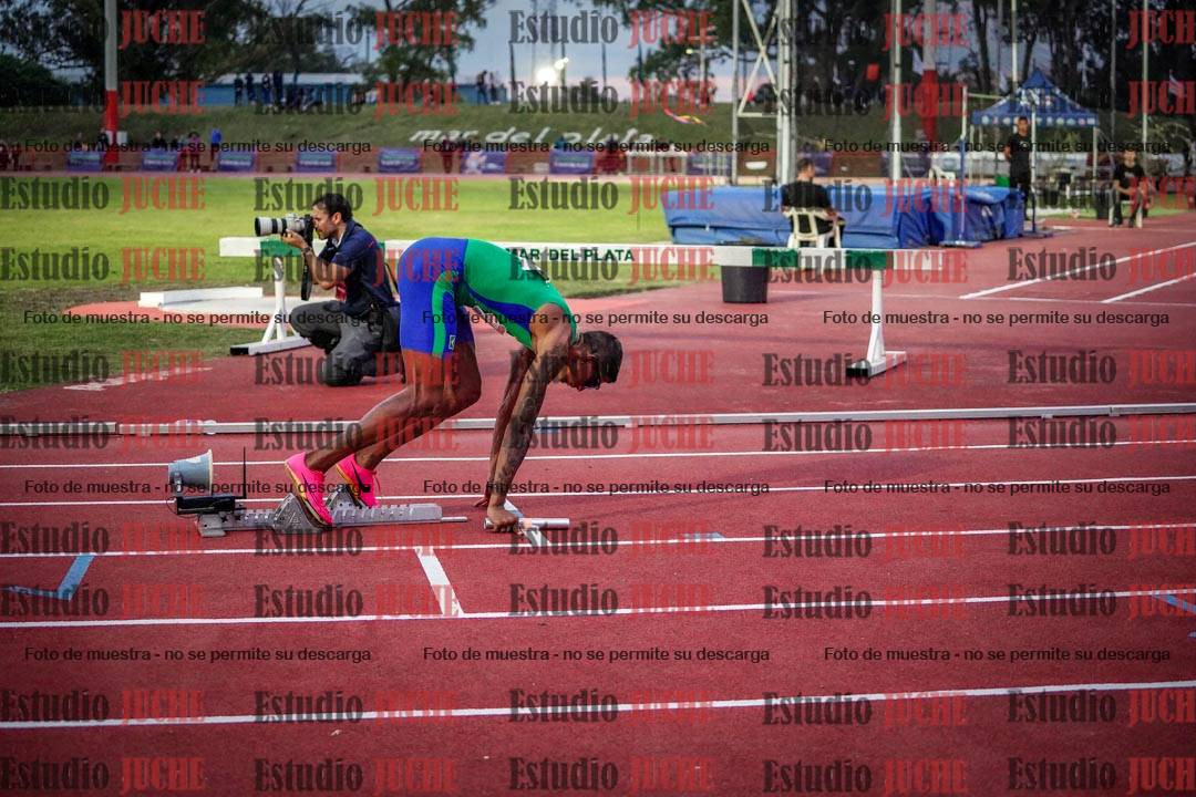 Fotos de los relevos 4x400 m mixtos