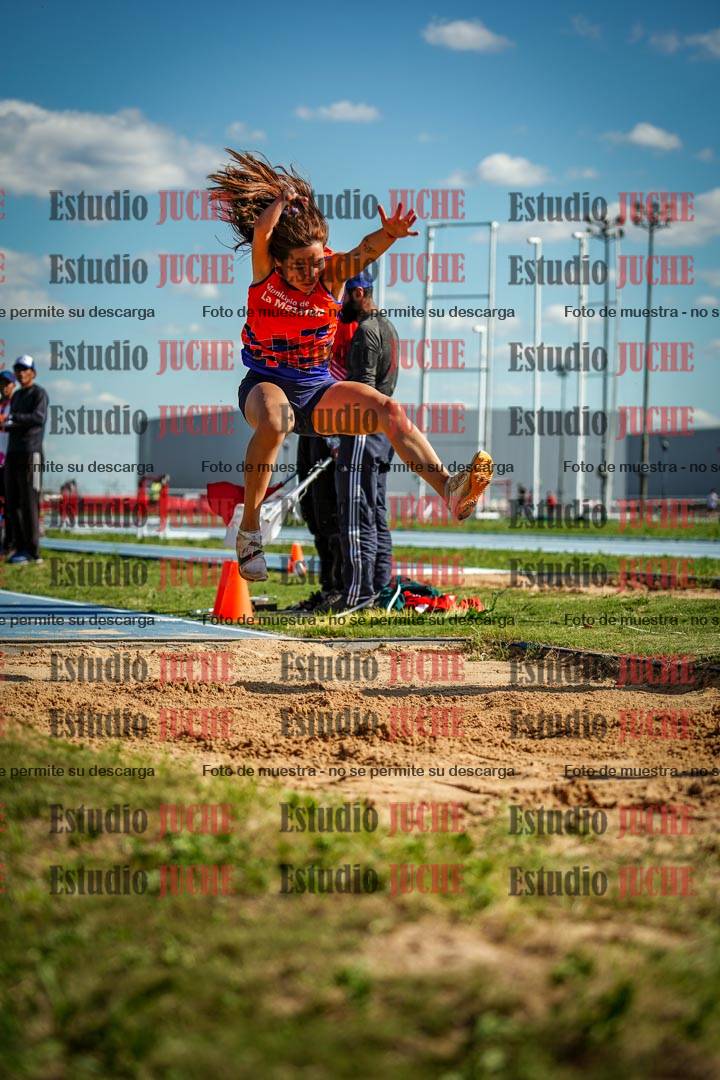 Fotos del salto en largo de mujeres - invitados