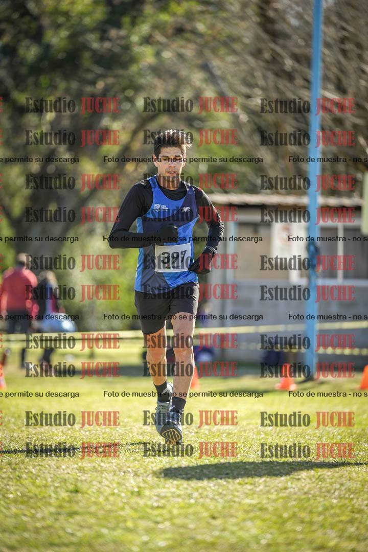 Fotos de la llegada del cross de 8000 m
