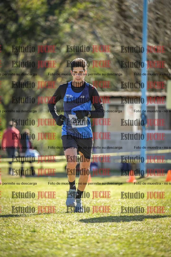 Fotos de la llegada del cross de 8000 m