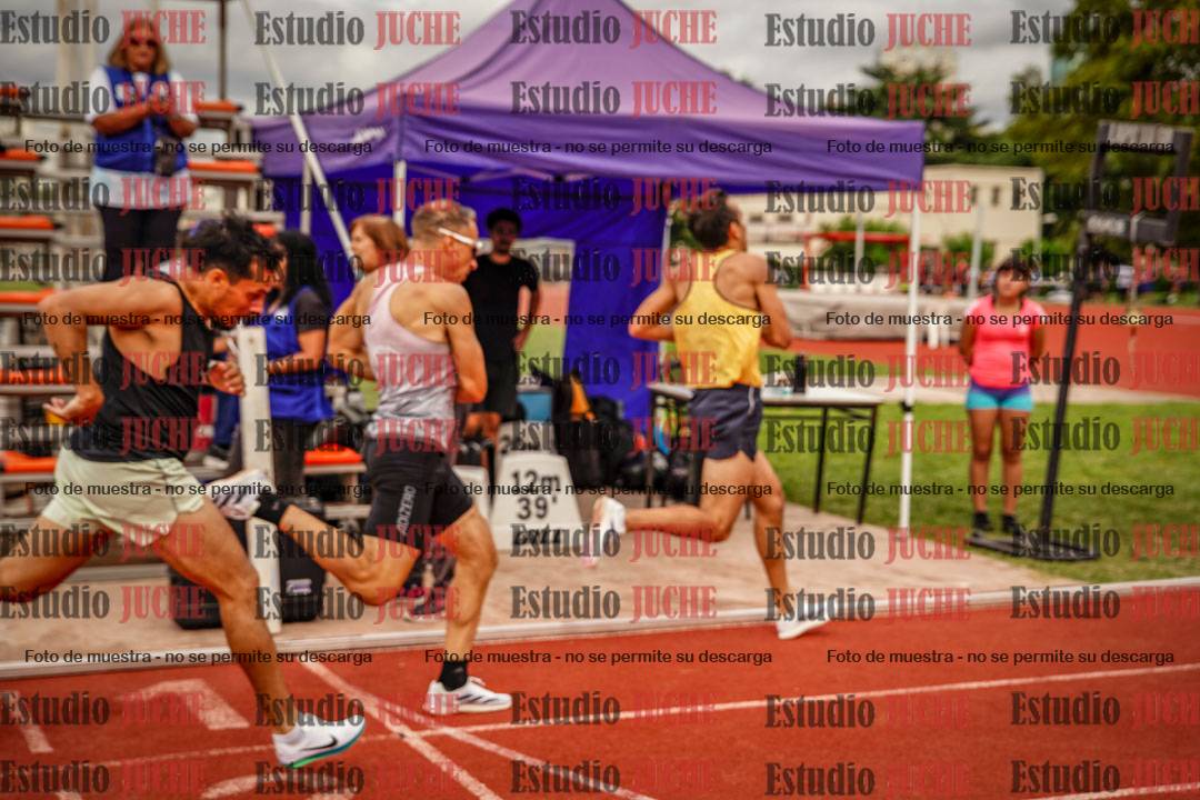 Fotos de los 800 m de varones