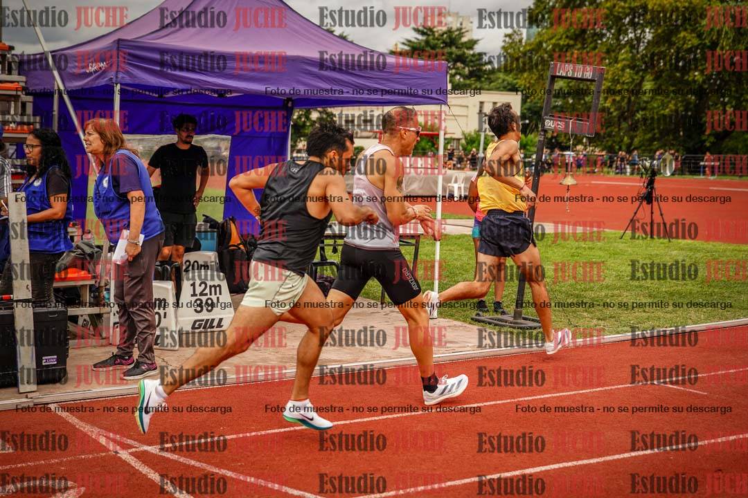 Fotos de los 800 m de varones