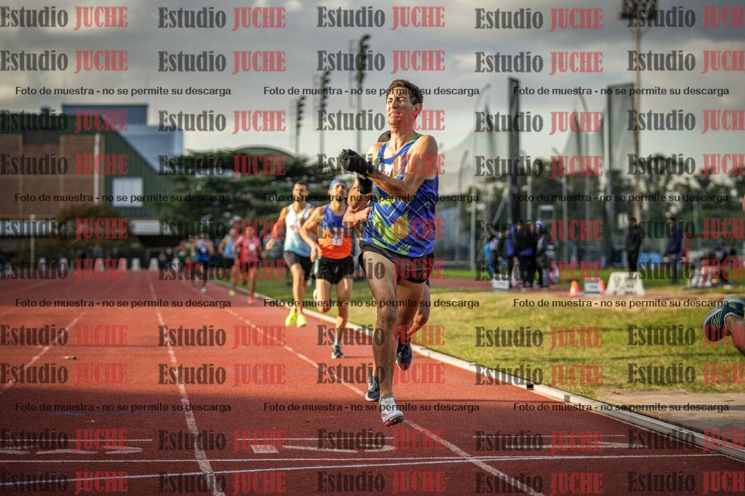 Fotos de los 1500 m llanos de varones