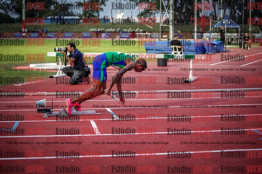 Fotos de los relevos 4x400 m mixtos