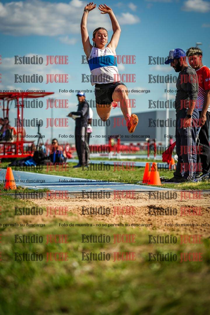 Fotos del salto en largo de mujeres - invitados