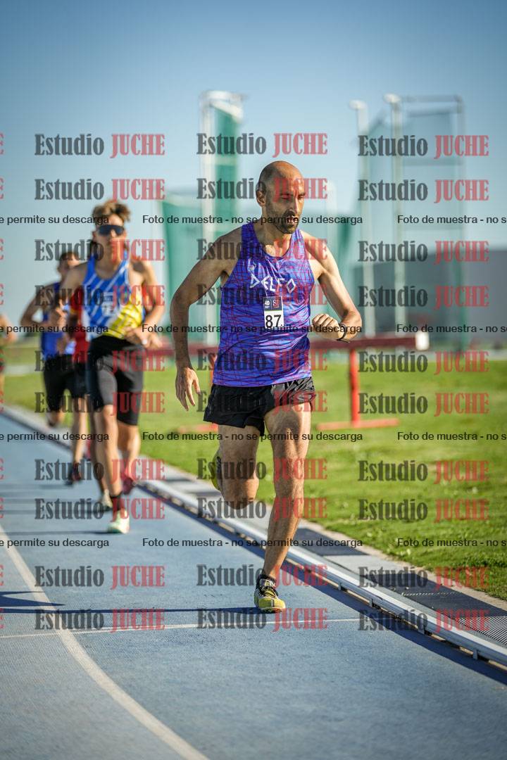 Fotos de los 3000 m llanos de varones