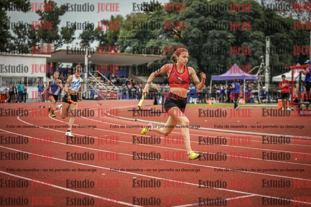 Fotos de las postas 4x100 m llanos de mujeres