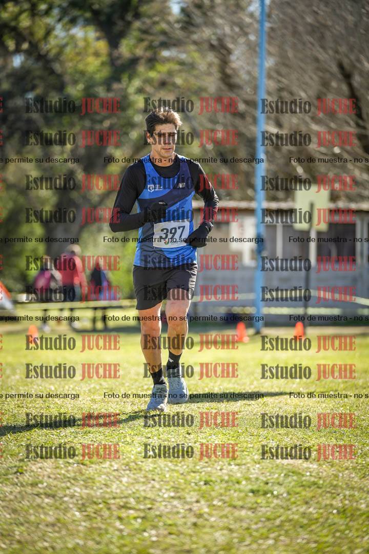 Fotos de la llegada del cross de 8000 m